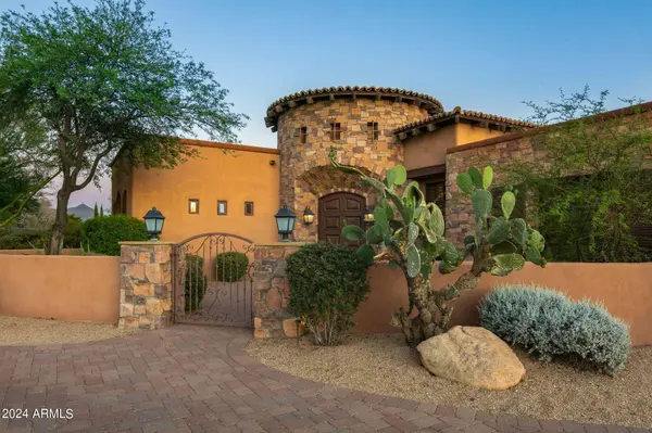 8537 E Los Gatos Drive, Scottsdale, AZ 85255