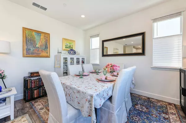 2057 Lake Range WAY, Roseville, CA 95747