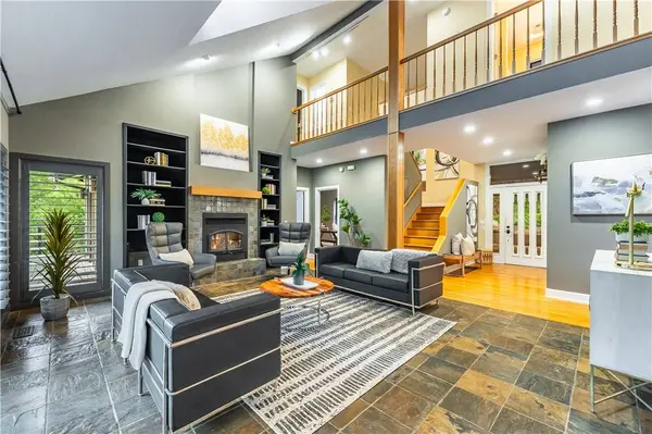 5718 E Estate View Rd, Fayetteville, AR 72703