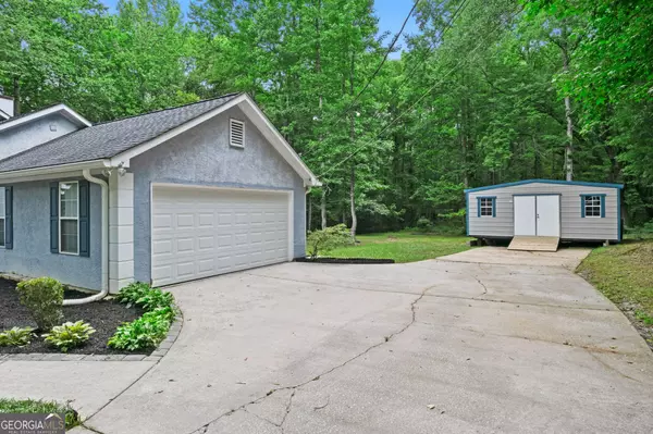 123 Lullwater DR, Sharpsburg, GA 30277