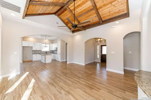 22379 Mathis Rd, San Antonio, TX 78264