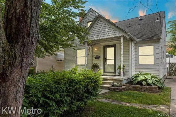 22101 COLONY Street, St. Clair Shores, MI 48080