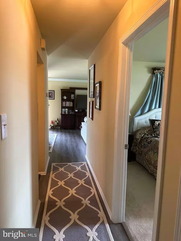 1307-A GINGER DR, Mount Laurel, NJ 08054