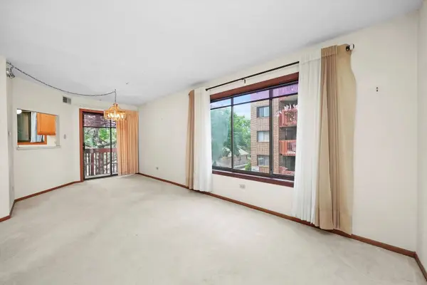 6401 Pershing RD #204, Stickney, IL 60402