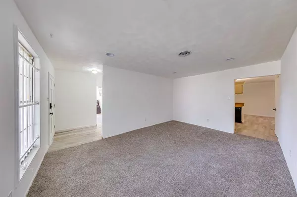 126 Outlook DR, Houston, TX 77034