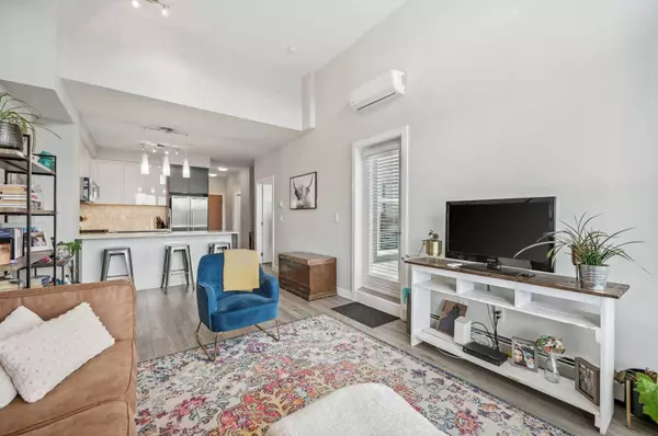 95 Burma Star RD SW #1403, Calgary, AB T3E 8A9