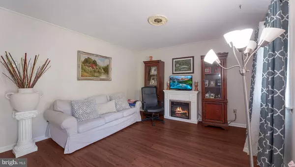 188 HUGHES AVE, Sellersville, PA 18960