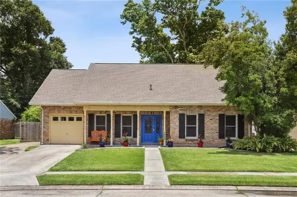 5620 OXFORD PL, New Orleans, LA 70131