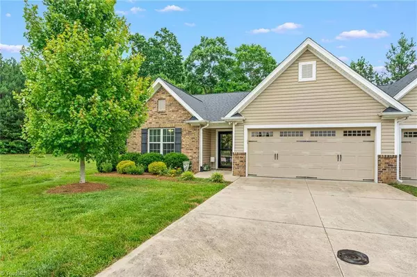 5109 Moseley DR, Clemmons, NC 27012