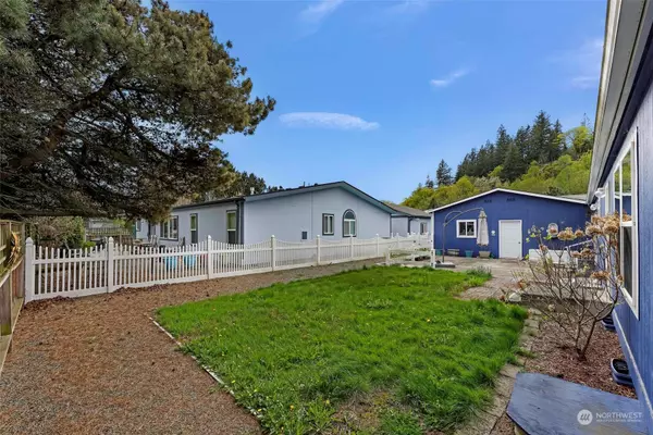 590 Andrew DR, Burlington, WA 98233