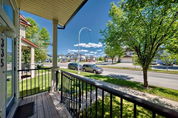 335 Copperfield BLVD SE, Calgary, AB T2Z 4Z4