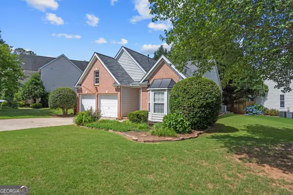 2064 Crestview WAY, Woodstock, GA 30188