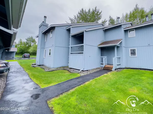 10283 Jamestown DR i-803, Anchorage, AK 99507