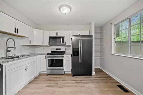 257 Roswell Commons CIR, Roswell, GA 30076