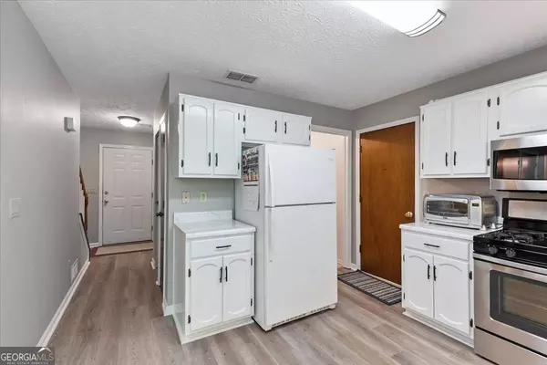 3041 Winn DR, Lawrenceville, GA 30044