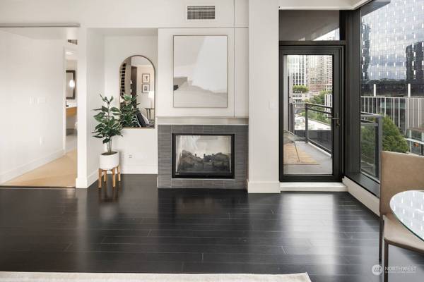 820 Blanchard ST #708, Seattle, WA 98121