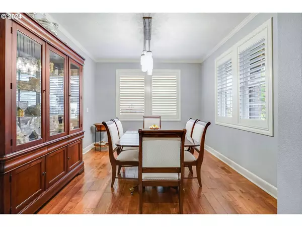 1582 S REDWOOD ST, Canby, OR 97013