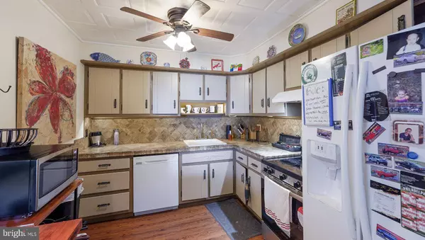 188 HUGHES AVE, Sellersville, PA 18960