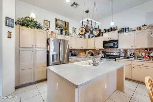 22325 N 78TH Drive, Peoria, AZ 85383