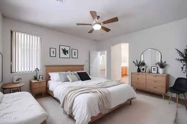 151 W Cardinal Way, Chandler, AZ 85286