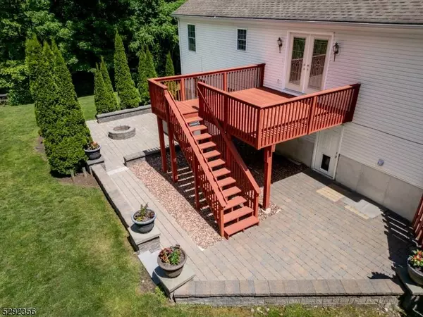 89 Deckertown Tpke, Montague Twp., NJ 07827