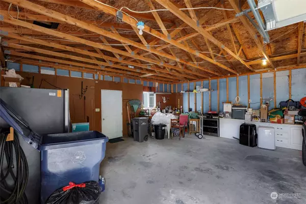 590 Andrew DR, Burlington, WA 98233