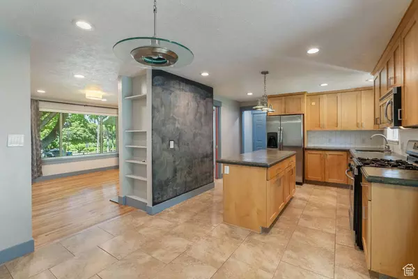 2532 N 1250 E, North Ogden, UT 84414