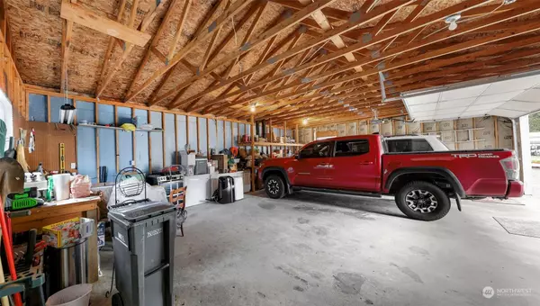 590 Andrew DR, Burlington, WA 98233