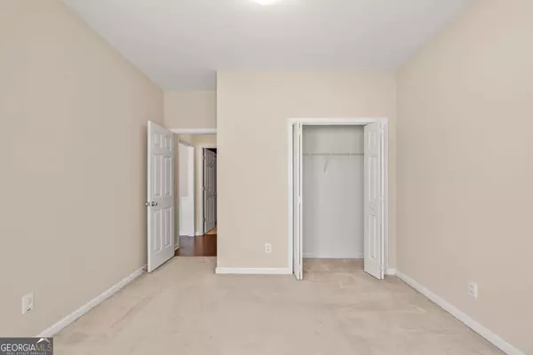 2064 Crestview WAY, Woodstock, GA 30188