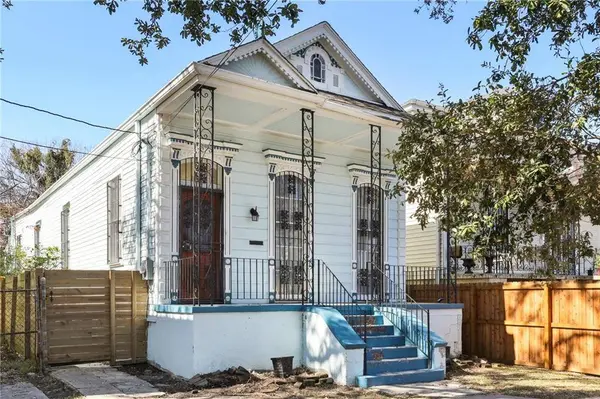 2018 ELYSIAN FIELDS AVE, New Orleans, LA 70117