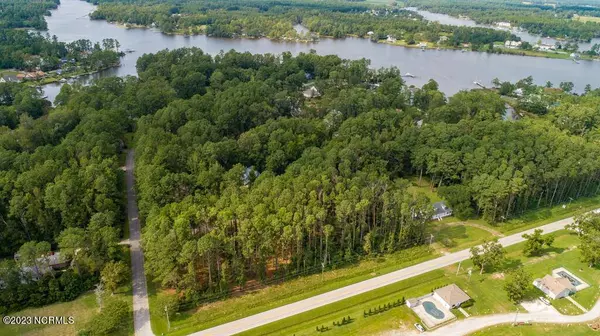 70087010 Fairwinds Drive, Oriental, NC 28571