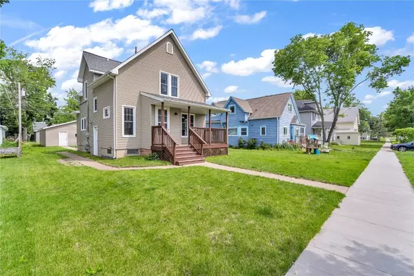 1634 D Avenue, Cedar Rapids, IA 52402