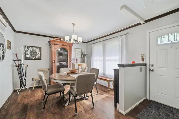 2301 S Park AVE, Oak Grove, MO 64075