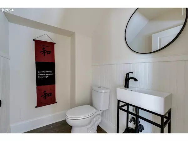 1932 SE 26TH AVE, Portland, OR 97214