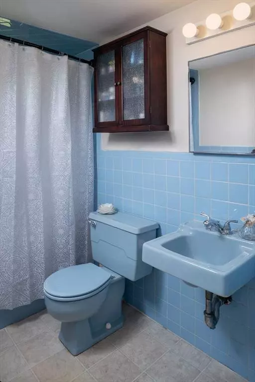 13 Lake Street, Kingston, MA 02364