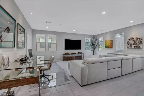 11290 Kraft Mountain Avenue #101, Las Vegas, NV 89135