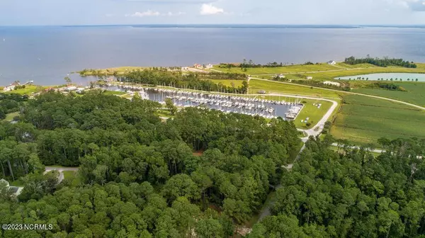 70087010 Fairwinds Drive, Oriental, NC 28571