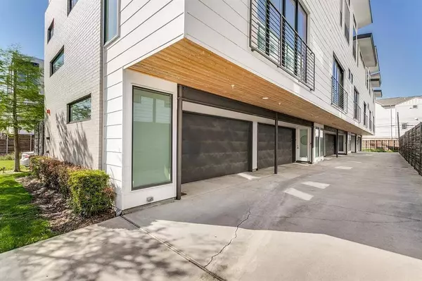 2211 Moser Avenue #1, Dallas, TX 75206