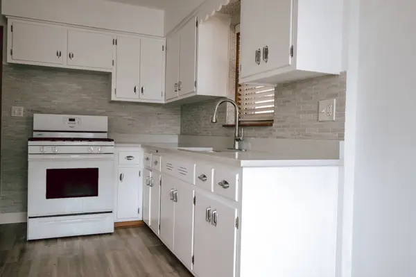 7244 W Cullom Avenue, Norridge, IL 60706