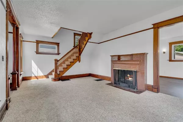 1634 D Avenue, Cedar Rapids, IA 52402