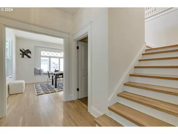 1932 SE 26TH AVE, Portland, OR 97214