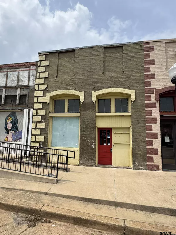 129 W Duval St, Troup, TX 75789