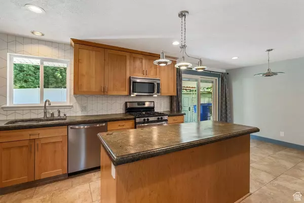 2532 N 1250 E, North Ogden, UT 84414