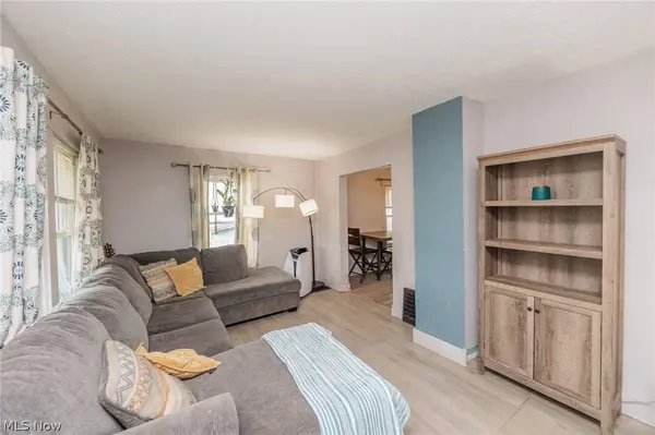 240 Munroe Falls AVE, Cuyahoga Falls, OH 44221