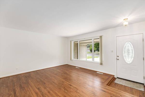 14263 Fairway, Livonia, MI 48154