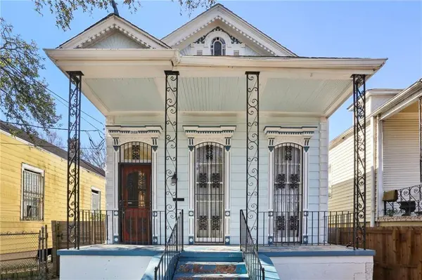 2018 ELYSIAN FIELDS AVE, New Orleans, LA 70117