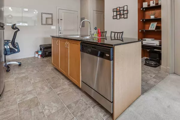 11811 Lake Fraser DR SE #3207, Calgary, AB T2J 7J1