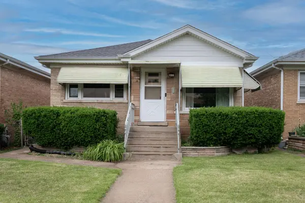 7244 W Cullom Avenue, Norridge, IL 60706