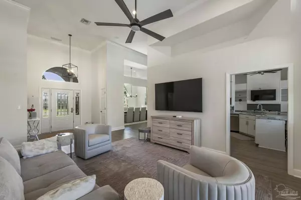 1154 Kelton Blvd, Gulf Breeze, FL 32563