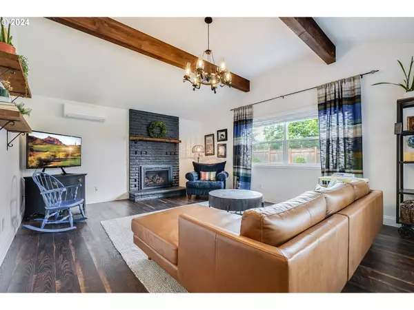 655 NW TERRITORIAL RD, Canby, OR 97013